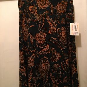 XL lularoe azure skirt brand new w/tags!